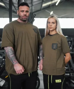 T-shirt - The Shield Tshirt in Olive